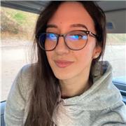 Soy estudiante en la UCA y busco trabajo